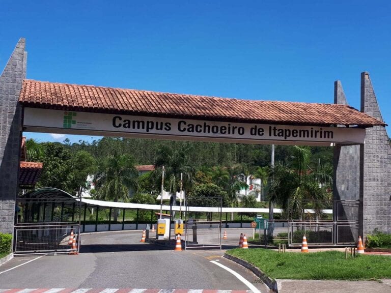UAB Cachoeiro tem vagas remanescentes para o curso de Letras-Português