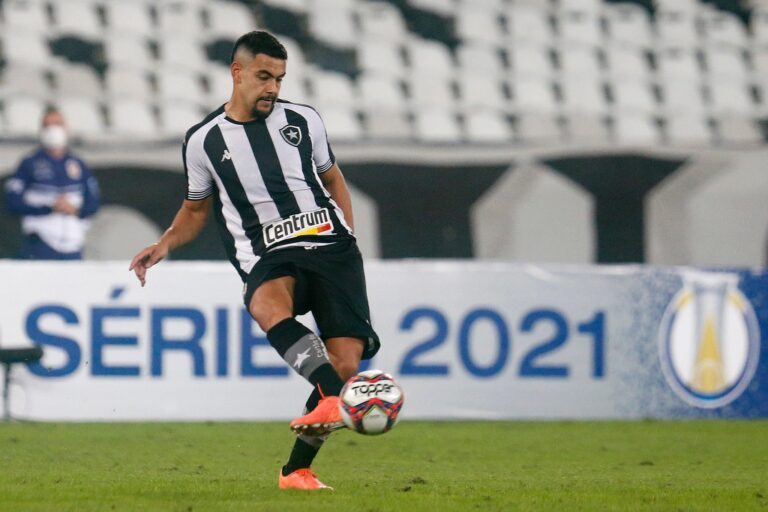 Botafogo recebe o CSA em jogo adiado pela Série B