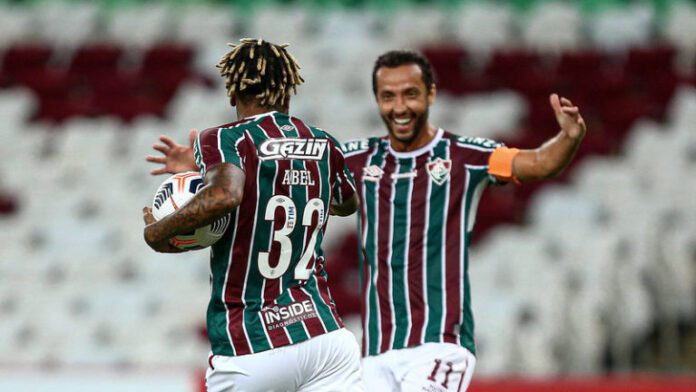 Após julgamento no STJD, Abel Hernández é liberado para atuar contra o Palmeiras