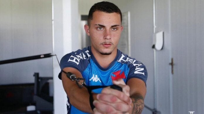 Volante Bruno Gomes é julgado e liberado para atuar pelo Vasco