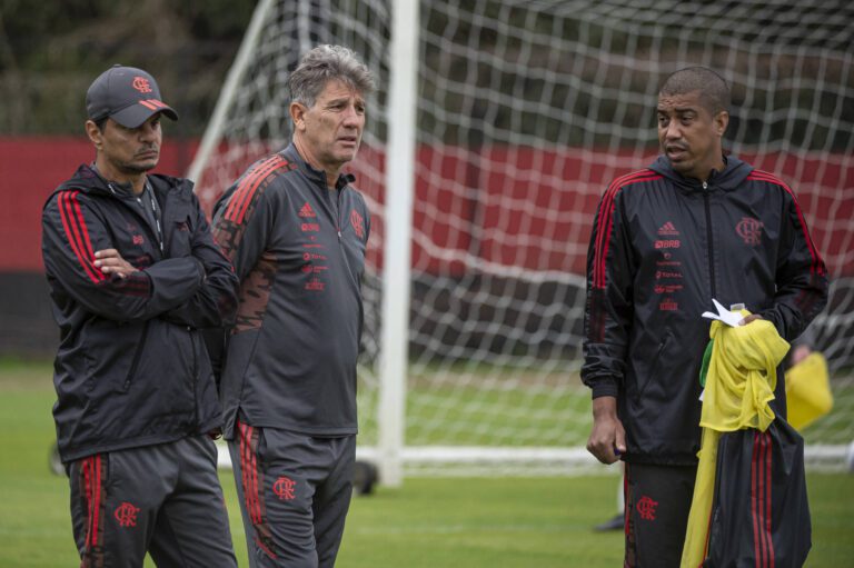 Flamengo volta ao trabalho com semana de treinos