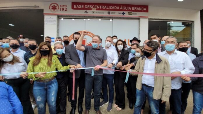 Governo do Estado inaugura obras e anuncia novos investimentos para Águia Branca