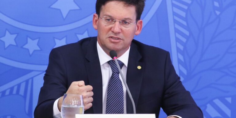 Auxílio Brasil é uma conquista da sociedade, diz ministro da Cidadania