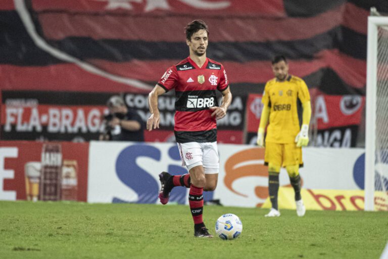 Com Rodrigo Caio, Flamengo prepara zaga para “teste de fogo”