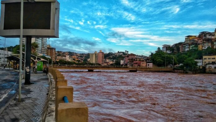 Comitê da Bacia do Rio Itapemirim discute modelo de cobranças para uso da água
