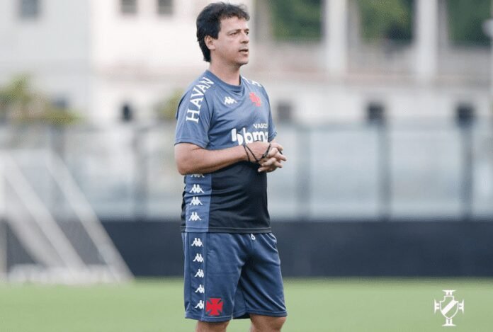 Diniz tem baixa e retorno para duelo contra o Confiança
