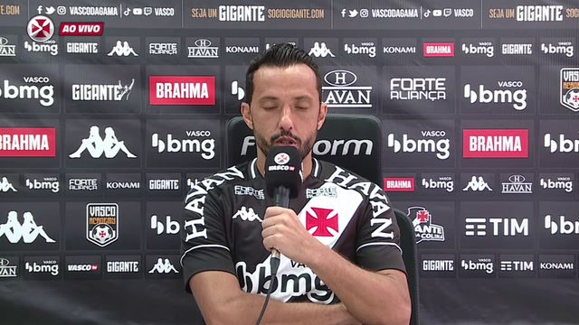 Nenê elogia Diniz e se diz à disposição do técnico para próximo jogo do Vasco