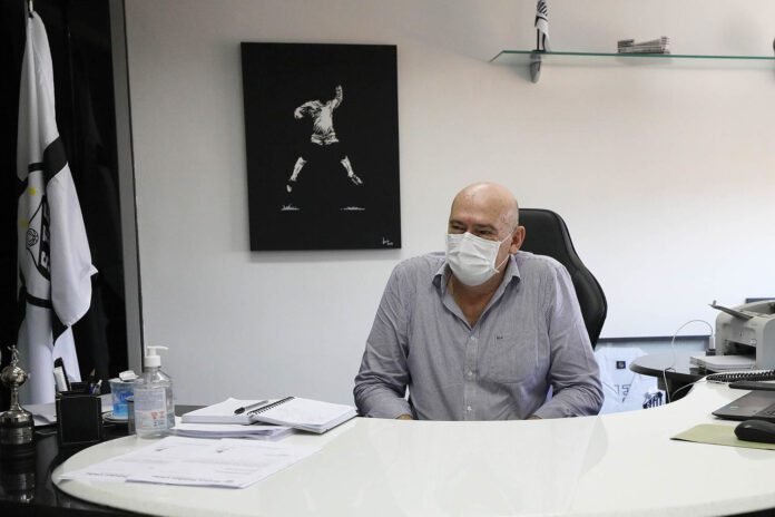 Presidente do Santos contesta postura do Flamengo: “Apenas interesse próprio”