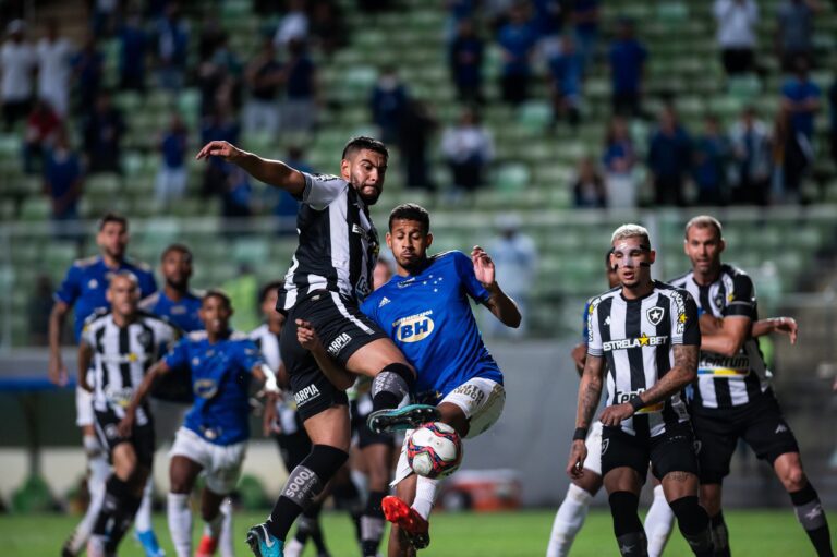Botafogo empata com o Cruzeiro e desperdiça chance de assumir a liderança da Série B