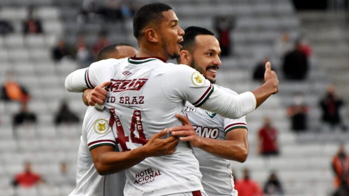David Braz ganha espaço no Fluminense com Marcão e elogia o clube