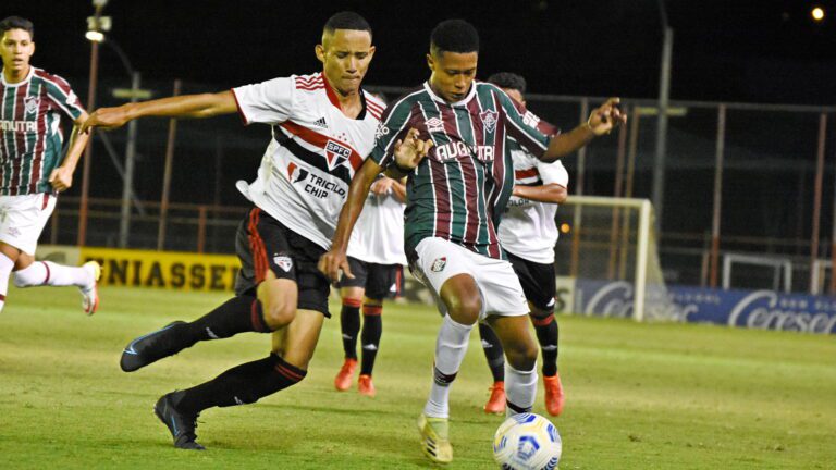 São Paulo vence o Fluminense nos pênaltis e avança à semi da Copa do Brasil Sub-17