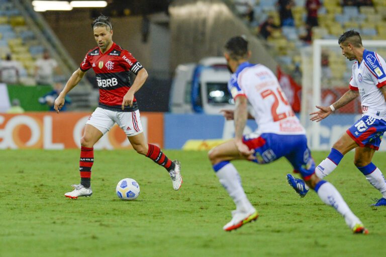 Com polêmica, time misto do Flamengo vence o Bahia