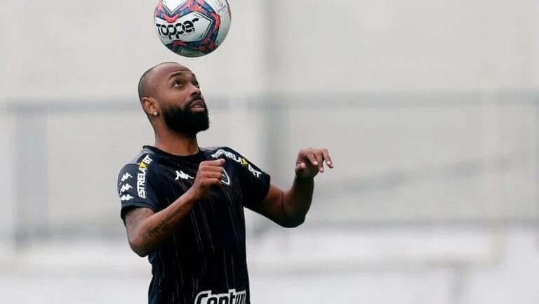 Chay ainda é dúvida no Botafogo para duelo contra Operário