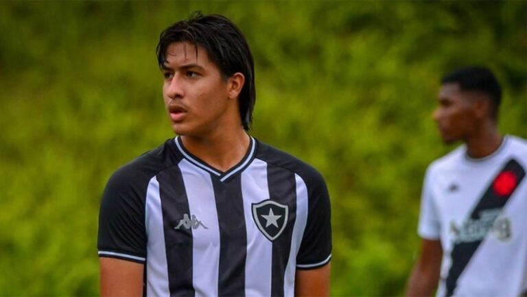 Joia da base do Botafogo entra na mira da Bolívia