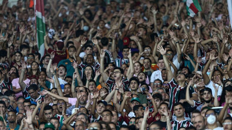 Yago dedica triunfo do Fluminense aos torcedores: ”Grande festa”