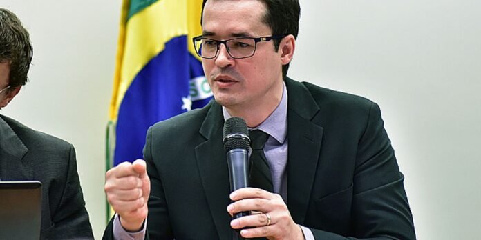 Deltan Dallagnol anuncia saída do Ministério Público