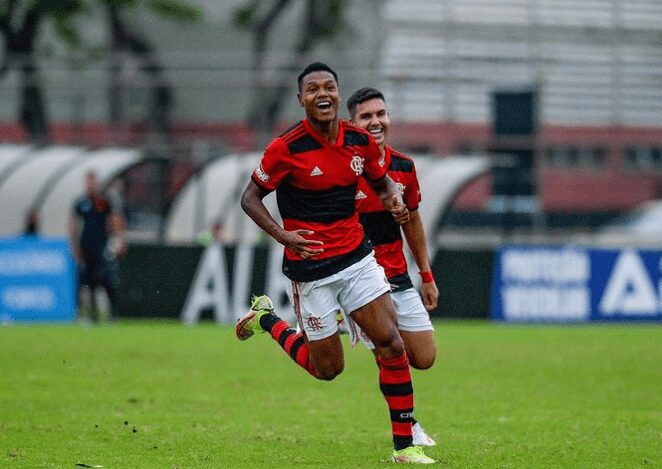 Real Madrid pode tirar jovem Matheus França do Flamengo