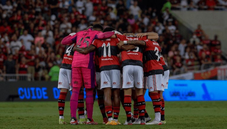 Renato Gaúcho está otimista para contar com atletas na final da Libertadores