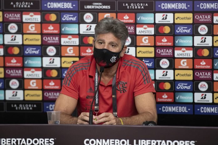 Renato fala sobre ”obrigação” de vencer a Libertadores e projeta a final: ”Não vejo favoritos”