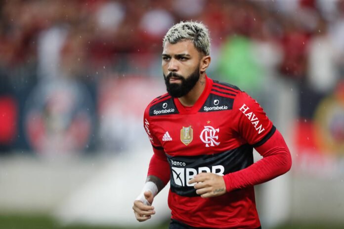 Newcastle monitora o atacante Gabigol, do Flamengo