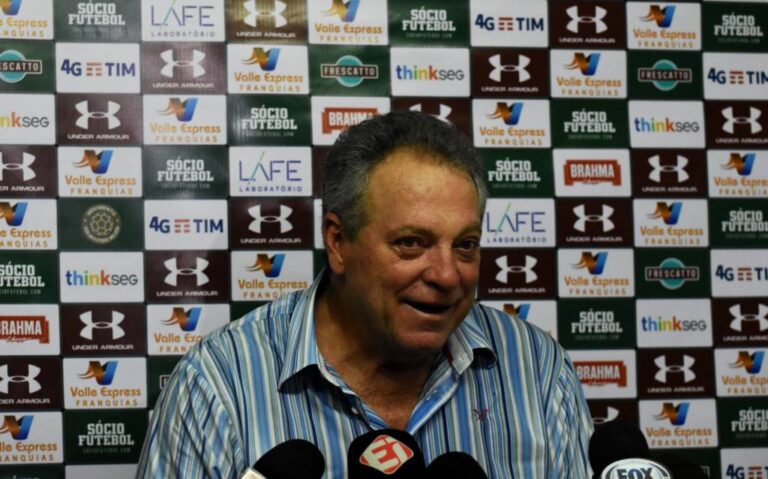 Abel Braga revela que quase voltou para a Suíça antes de acertar com o Fluminense
