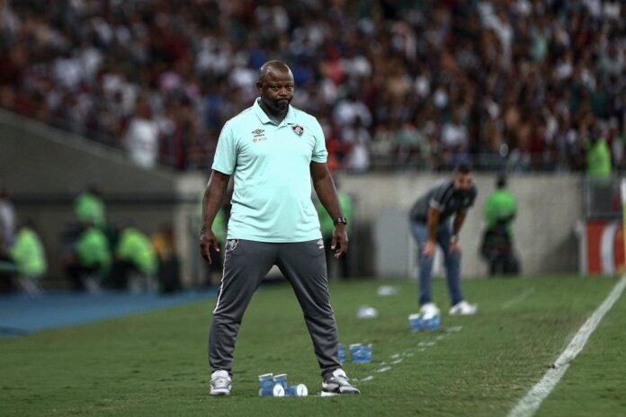 Marcão comemora objetivo alcançado pelo Fluminense e admite time ansioso
