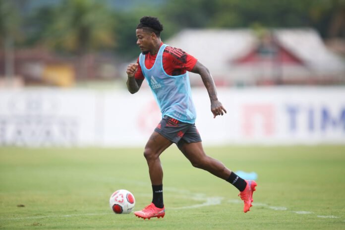 Marinho reconhece temporada ruim com o Santos e explica saída: “Salto maior”