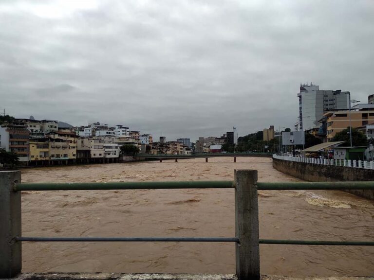 Nível do Rio Itapemirim sobe quase 2 metros e deixa Defesa Civil em alerta