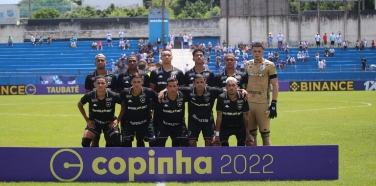 Camisa 10 do Botafogo na Copinha analisa campanha da equipe e projeta oitavas de final