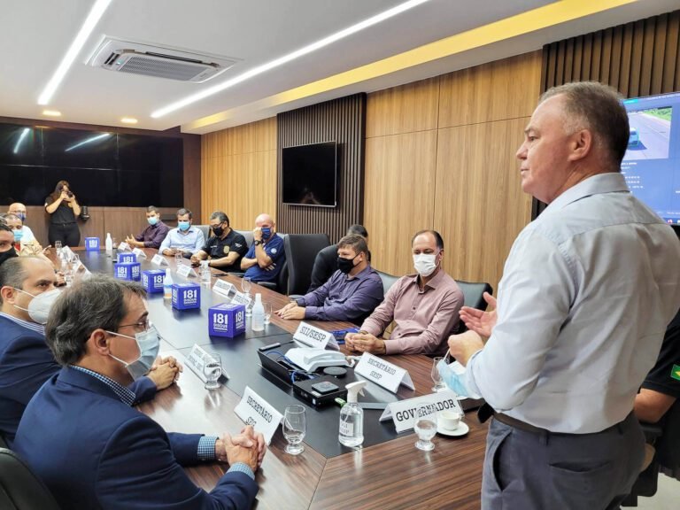 Governador acompanha operação teste com uso do Cerco Inteligente na Grande Vitória