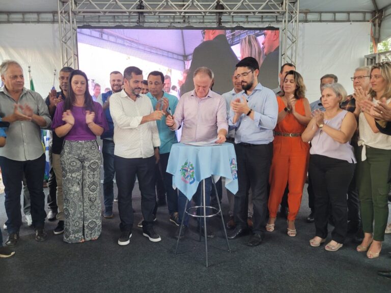 Governador entrega obras e anuncia novos investimentos em Cachoeiro de Itapemirim