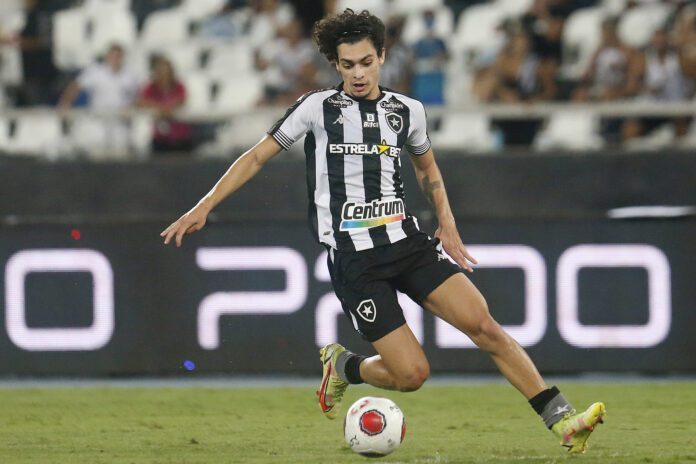 Matheus Nascimento é convocado para a Seleção sub-20 e pode ser desfalque na semi do Carioca