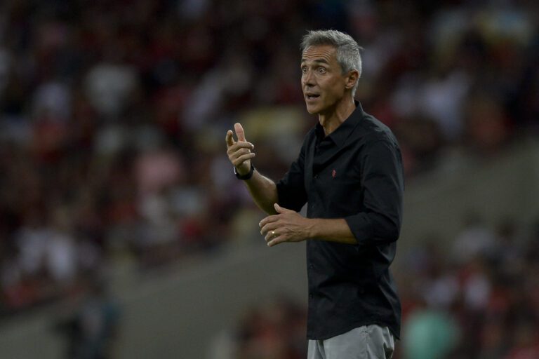 Paulo Sousa minimiza atuação do Flamengo e foca no título