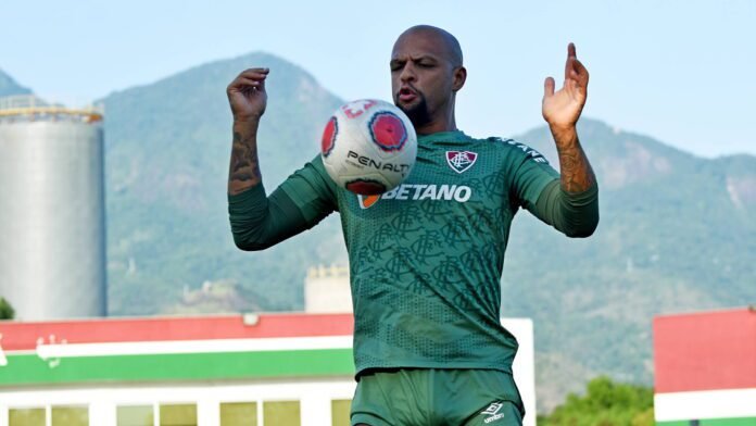Felipe Melo destaca mudança de postura do Fluminense após eliminação na Libertadores