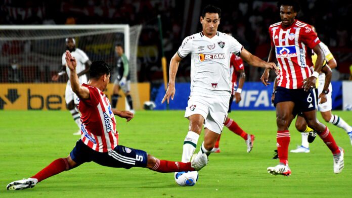 Ganso reconhece má atuação do Fluminense após derrota na Sul-Americana