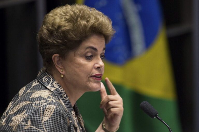 PPI transforma o Brasil em "paiseco exportador", diz Dilma