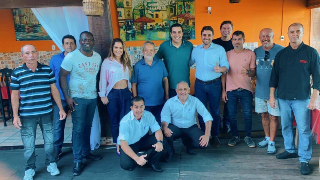 O encontro com Erick Musso foi realizado no Restaurante Capitão Gancho em Marataízes