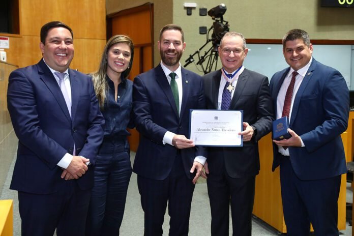 Empreendedores da educação homenageados