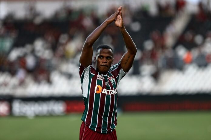 Jhon Arias é convocado pela Colômbia e desfalca o Fluminense no Brasileirão