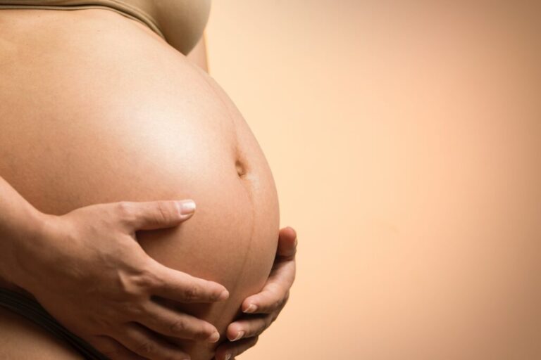 Justiça de MG libera aborto aos 6 meses de gravidez por anomalia