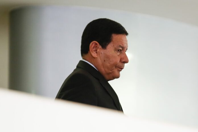 Números de desmatamento são “horrorosos”, diz Mourão