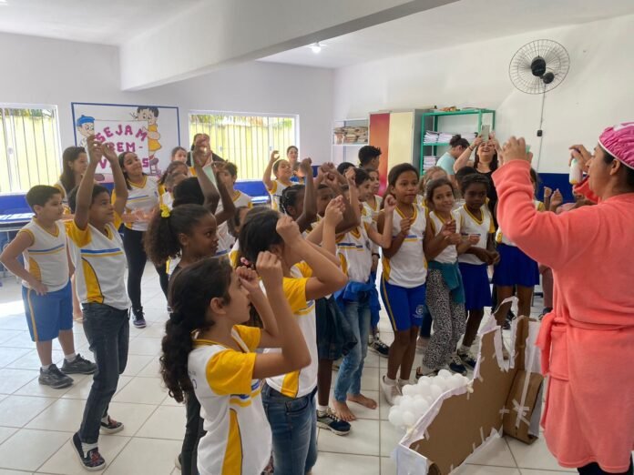 Prefeitura promove ação sobre higiene corporal em escola