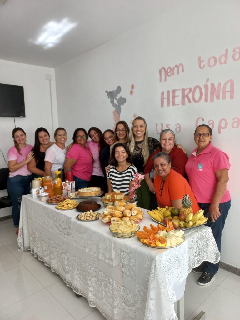 Secretaria Municipal de Saúde e Casa Rosa encerram Mês das Mães com chave de ouro