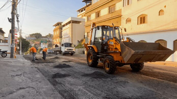 Rua do bairro Aquidaban será a próxima a ganhar asfalto novo
