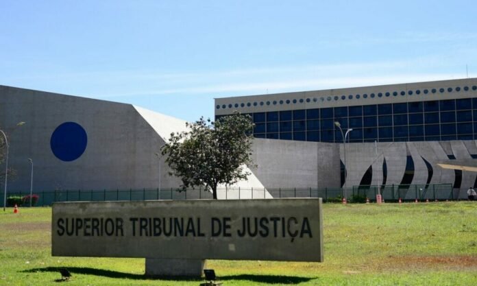 STJ suspende shows de Leonardo e da banda Barões da Pisadinha