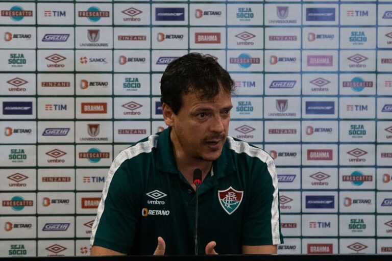 Após vitória no Ceará, Fernando Diniz minimiza sequência positiva do Fluminense