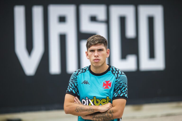 Palacios projeta “jogo difícil” entre Vasco e Criciúma