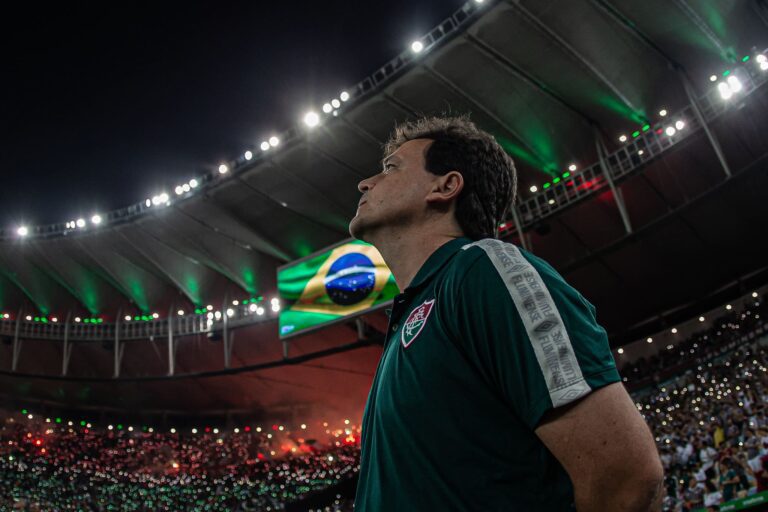 Técnico Fernando Diniz comenta evolução do Fluminense desde sua chegada