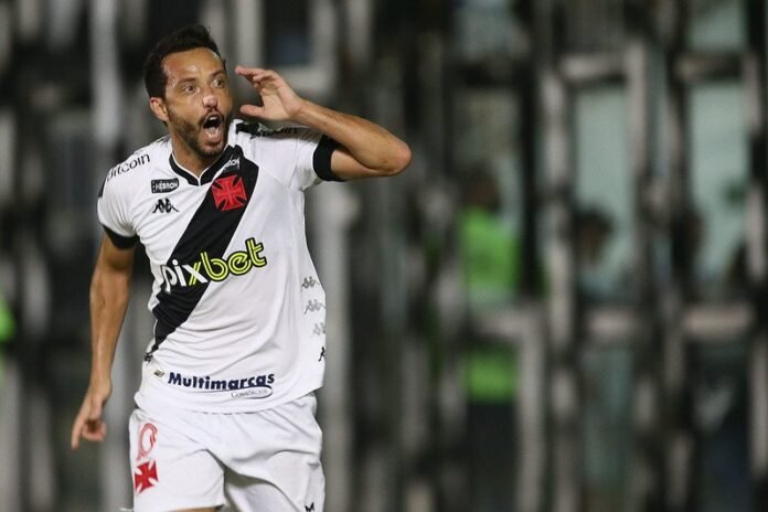 Vasco bate o Guarani e assume a terceira posição na Série B