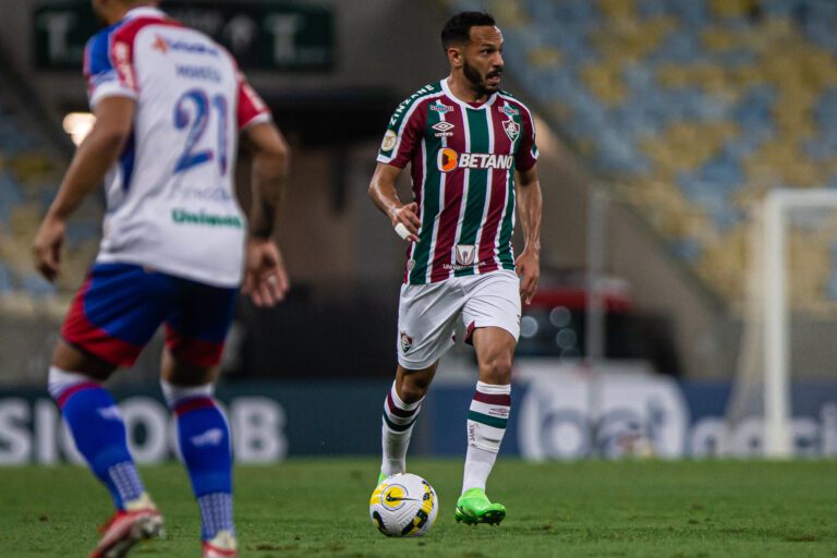 Yago fala sobre o momento após voltar a ser titular no Fluminense